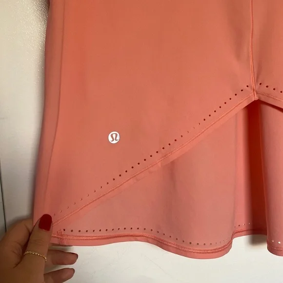 LULULEMON RISE & RUN TOP - Picture 3 of 3